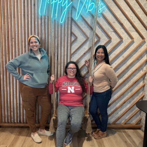 From left to right:<br />
Dr. Julia Baumanis, Arrianne Langenfeld, Dr. Leilani Baumanis